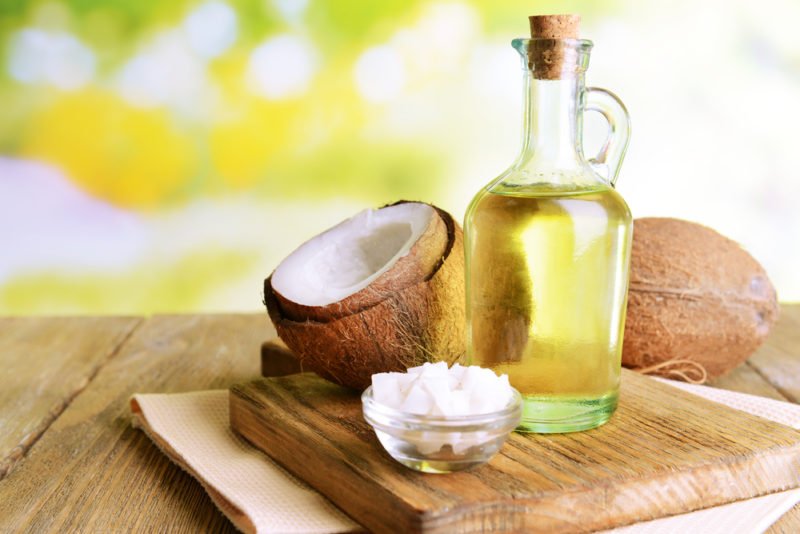 فوائد زيت جوز الهند للجسم فوائد زيت جوز الهند للجسم