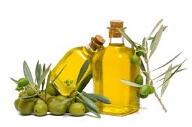 فوائد زيت الزيتون للبشرة فوائد زيت الزيتون للبشرة