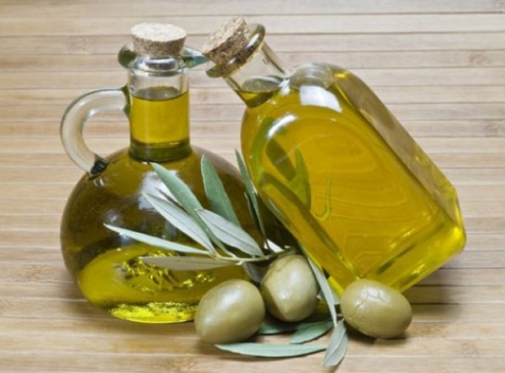 فوائد زيت الزيتون فوائد زيت الزيتون